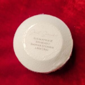 Shower Steamer Bomb - Eucalyptus & Spearmint